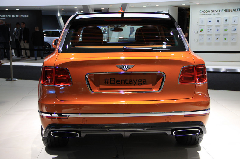 Bentley Bentayga (Frankfurt 2015)