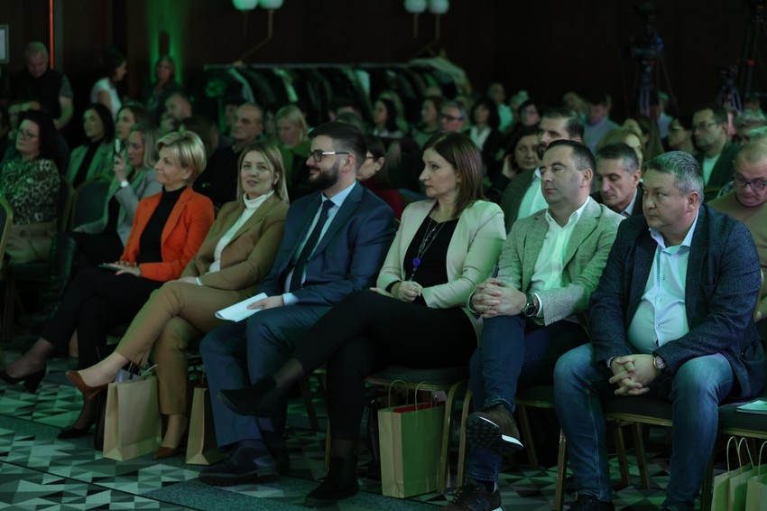 Otvoren treći javni poziv projekta konkurentna poljoprivreda Srbije