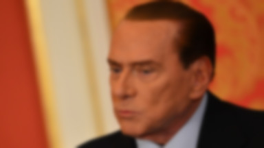 Berlusconi przeprosił Włochów za to, że nie dał sobie rady z kryzysem