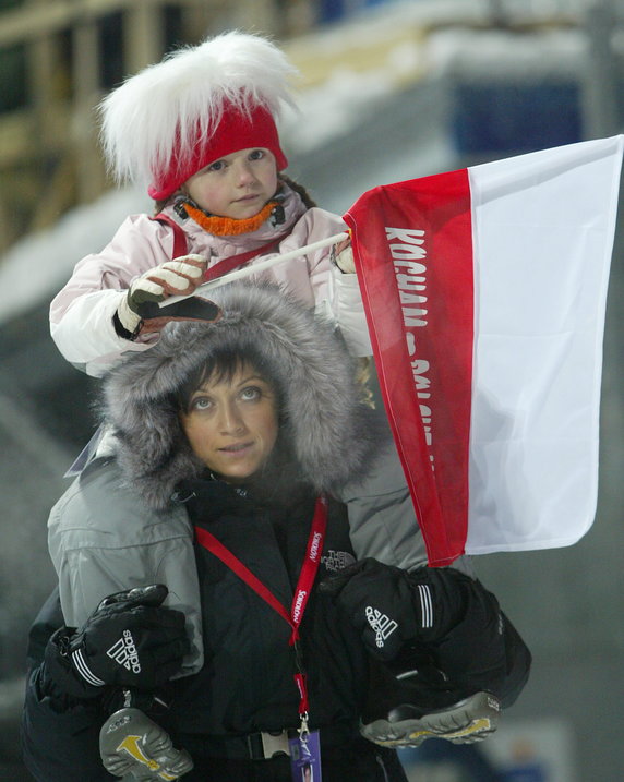Izabela Małysz z córką Karoliną (2005 r.)