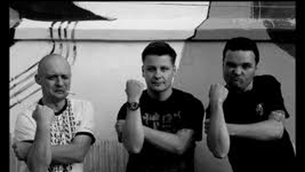 8 listopada 2011 są urodziny Kodyma! Na scenie Hard Rock Cafe Warsaw wystąpi legenda polskiego punk rocka - formacja Apteka.
