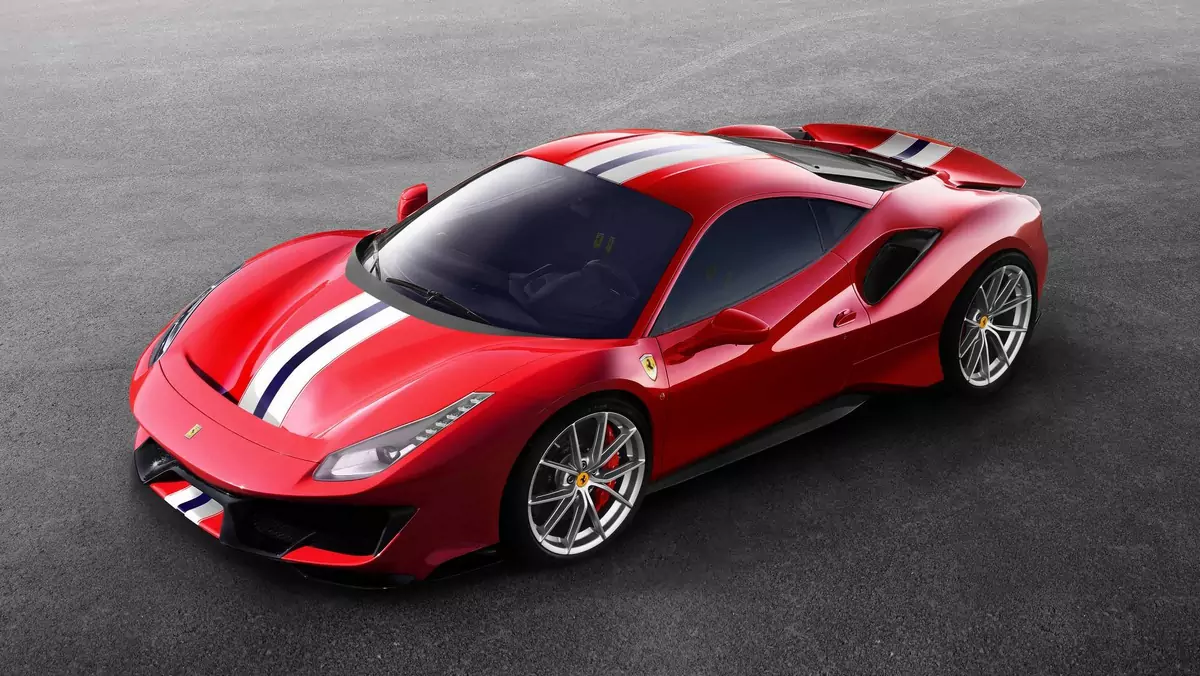 Ferrari-488-Pista-1