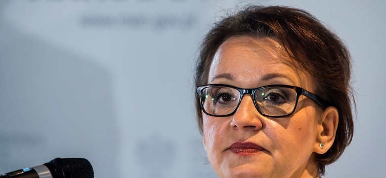Minister Zalewska niezadowolona z wyników matur. Jej zdaniem uczniowie nie są winni...