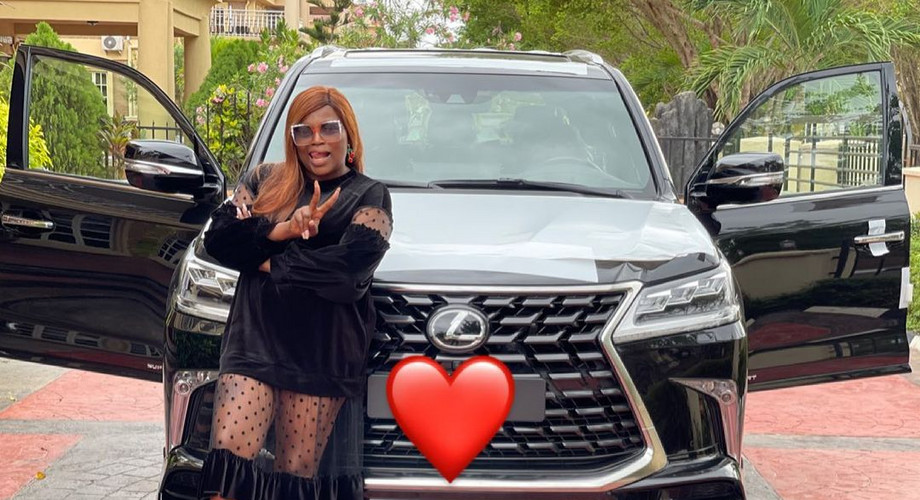 Funke Akindele-Bello gets a Lexus SUV worth N135M | Pulse Nigeria