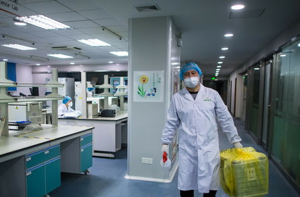 Tajny raport: wyciek z laboratorium przyczyną pandemii koronawirusa