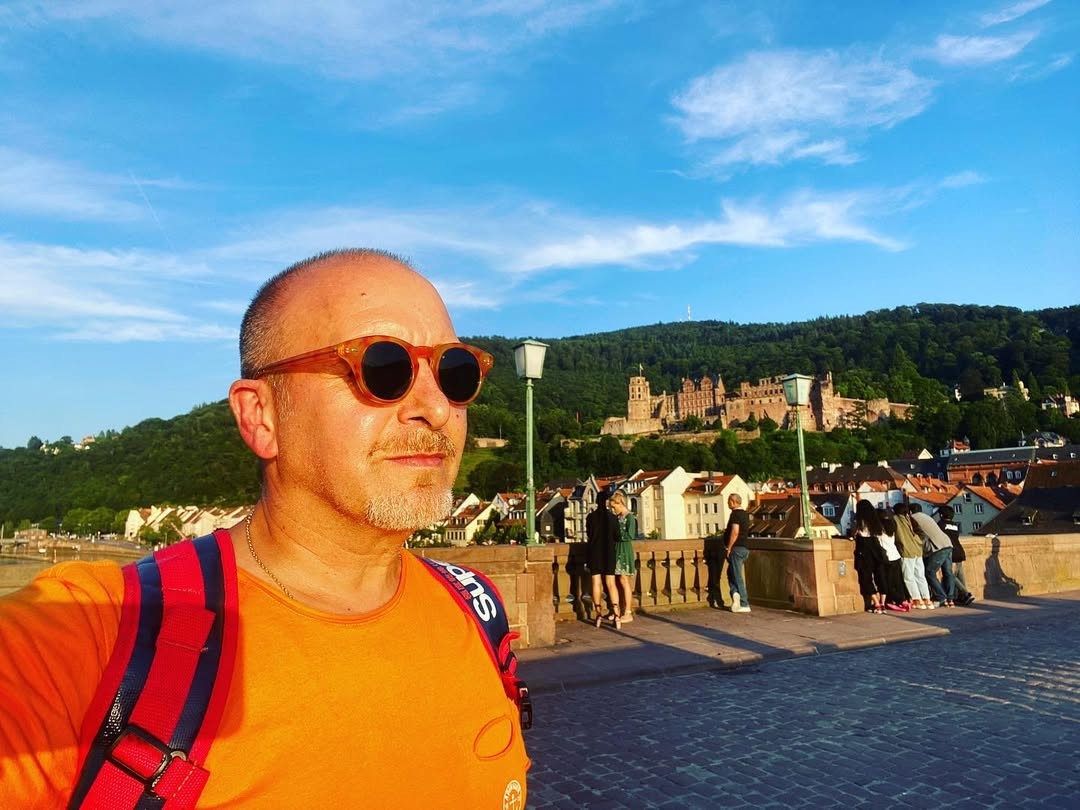 Nemecký herec Erdoğan Atalay sa preslávil ako Semir zo seriálu Kobra 11. 
