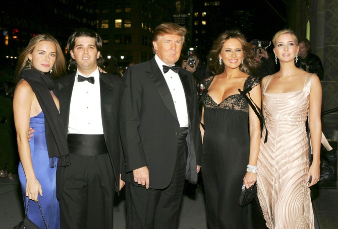 Vanesa Tramp sa bivšim mužem, Donaldom, Melanijom i Ivankom Tramp 2005. godine