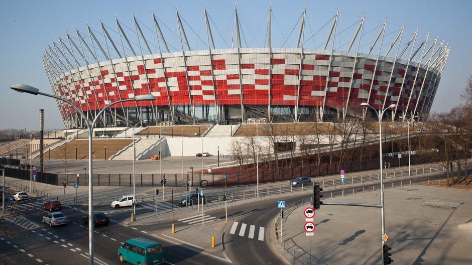 Trzaskowski alarmuje, że rząd "podbiera" lekarzy z warszawskich szpitali do pracy na Stadionie Narodowym