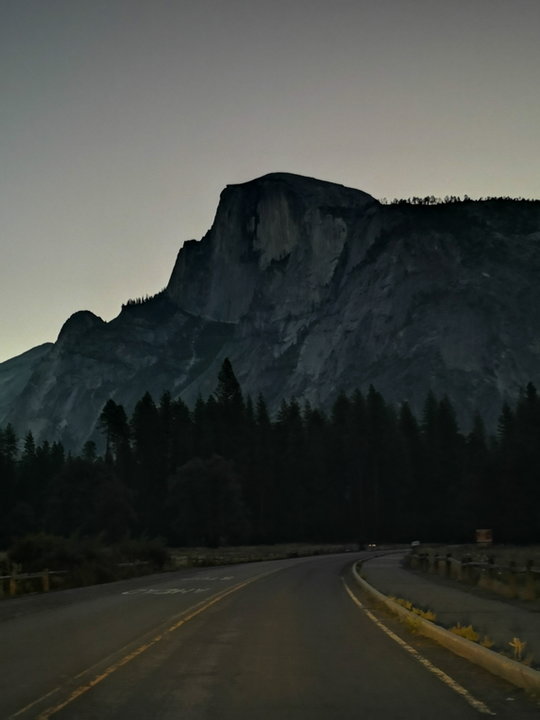 Half Dome - zamykający dolinę Yosemite