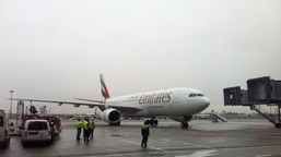 linie lotnicze etihad i emirates częściowo wznawiają połączenia