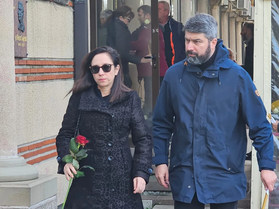 Poznati na sahrani Žarku Lauševiću