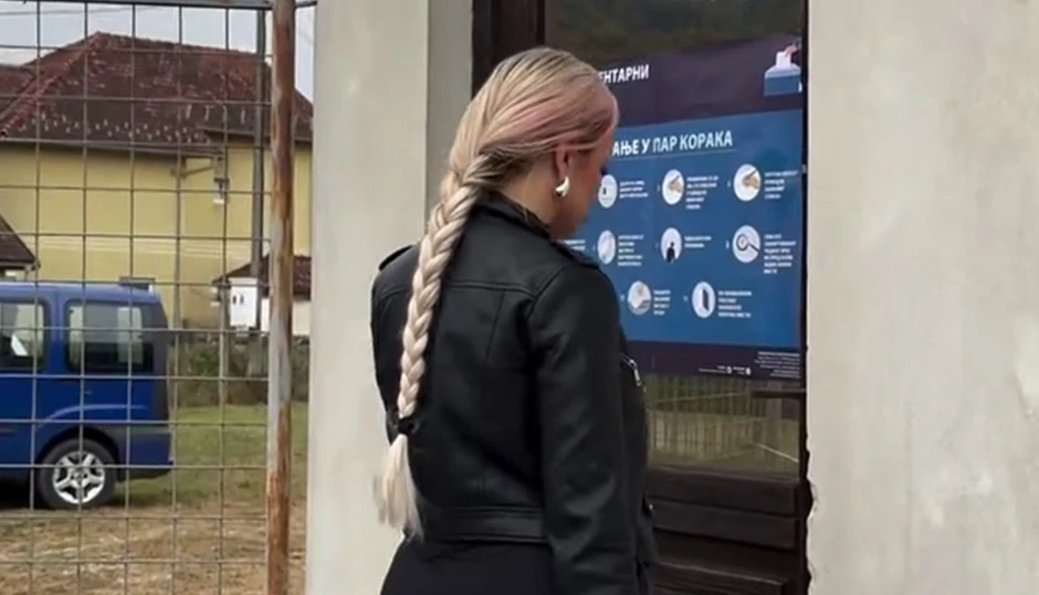 Bivša učesnica Elite koja se zabavlja sa sinom političara izašla na izbore