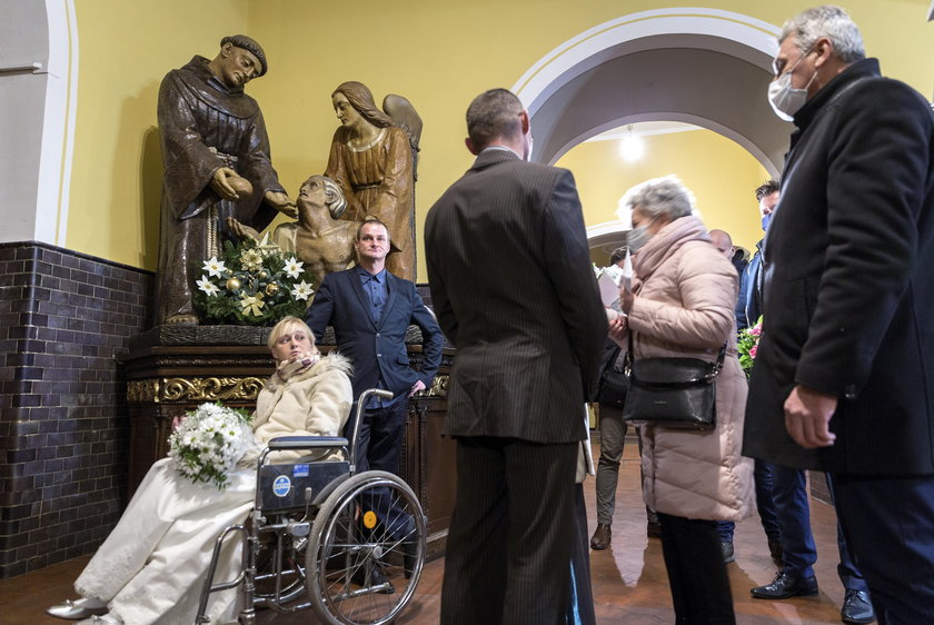 Katowice. Bezdomni wzięli ślub kościelny 