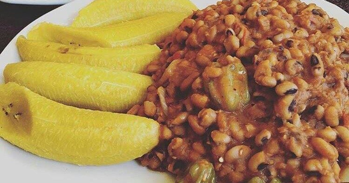 How to prepare beans stew and boiled ripe plantain Pulse Ghana