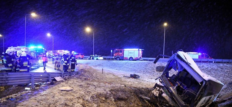 Wypadek autobusu na A4. Jedna osoba zginęła