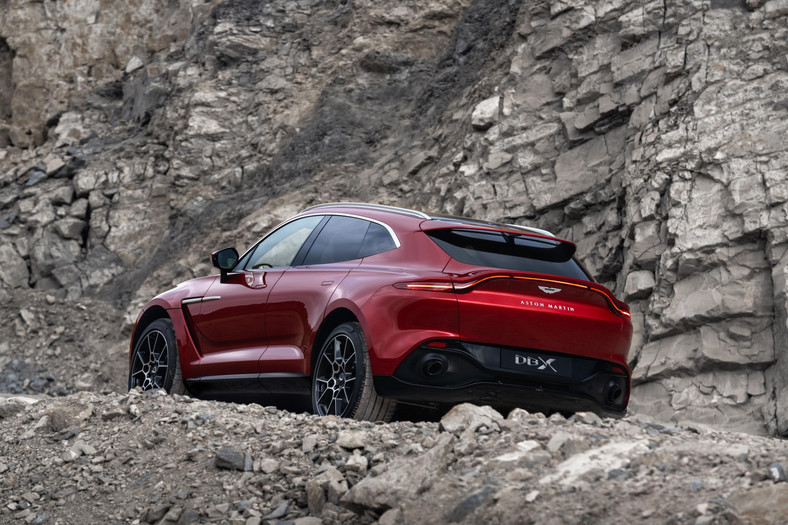 Aston Martin DBX 