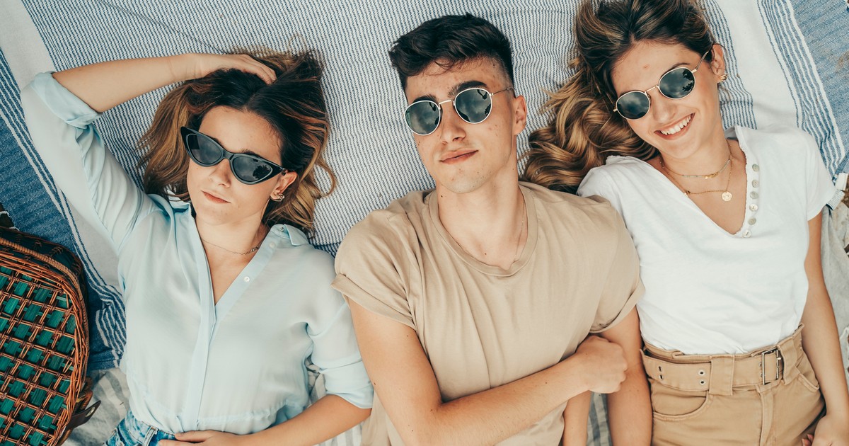 Wiktor i Jolanta są małżeństwem, ale łóżko dzielili z Zosią. Otworzyli swój związek