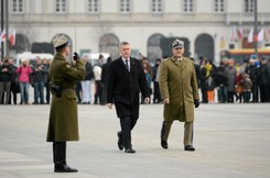 Minister Siemoniak dla 'DGP': Nie możemy sobie pozwolić na armię 50-letnich szeregowych