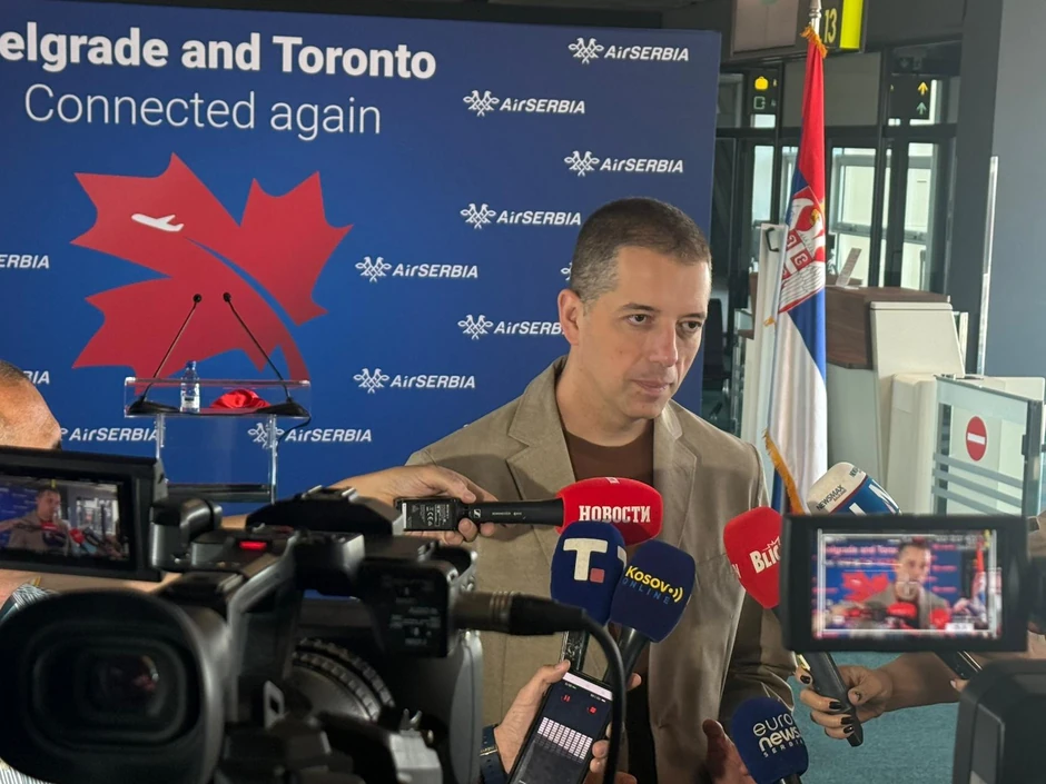 Er Srbija-Toronto