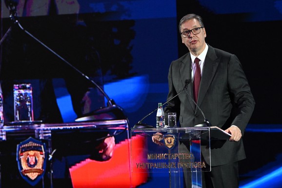 "IDEM U CRNU GORU, TAMO ĆU REĆI SVE ŠTO IMAM" Vučić o samitu u Tivtu: Nisam se uplašio, niti me fasciniraju pretnje