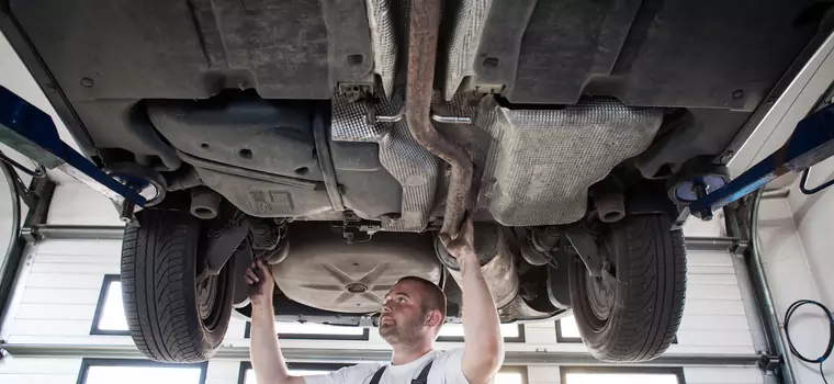 Gdzie sprawdzić auto przed zakupem: w SKP czy przez tzw. mobilnego eksperta?