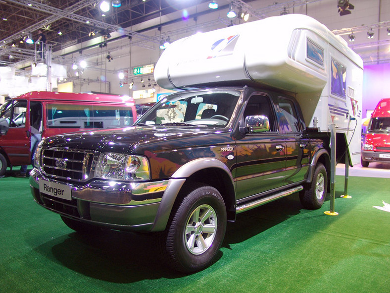 Caravan Salon Düsseldorf 2007: Caddy Life i moda na nowy sezon (fotogaleria)