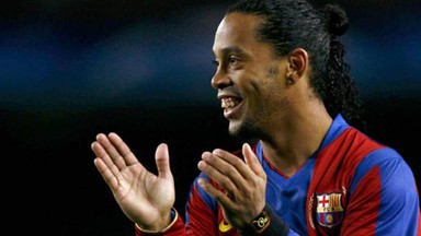 Legenda powraca. Ronaldinho zostanie ambasadorem Barcelony