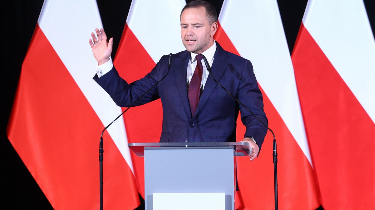 Afera mieszkaniowa Karola Nawrockiego. Ekspert punktuje: koło ratunkowe