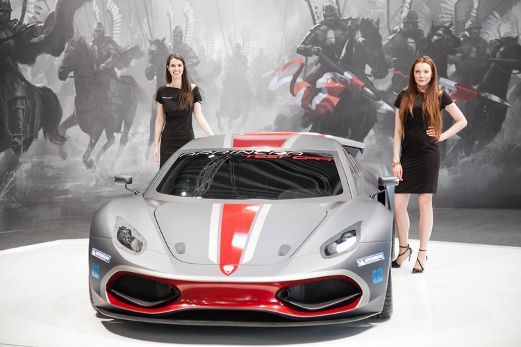 Arrinera hussarya na targach w Poznaniu