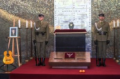 Pogrzeb Tadeusza Woźniaka. 'Każdy z nas zapamięta go inaczej' [FOTO]