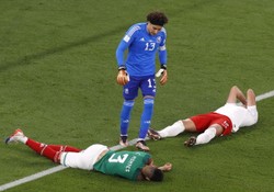 Dwóch rannych. Remis nie zabiera szans na awans ani Polsce, ani Meksykowi [FOTO]