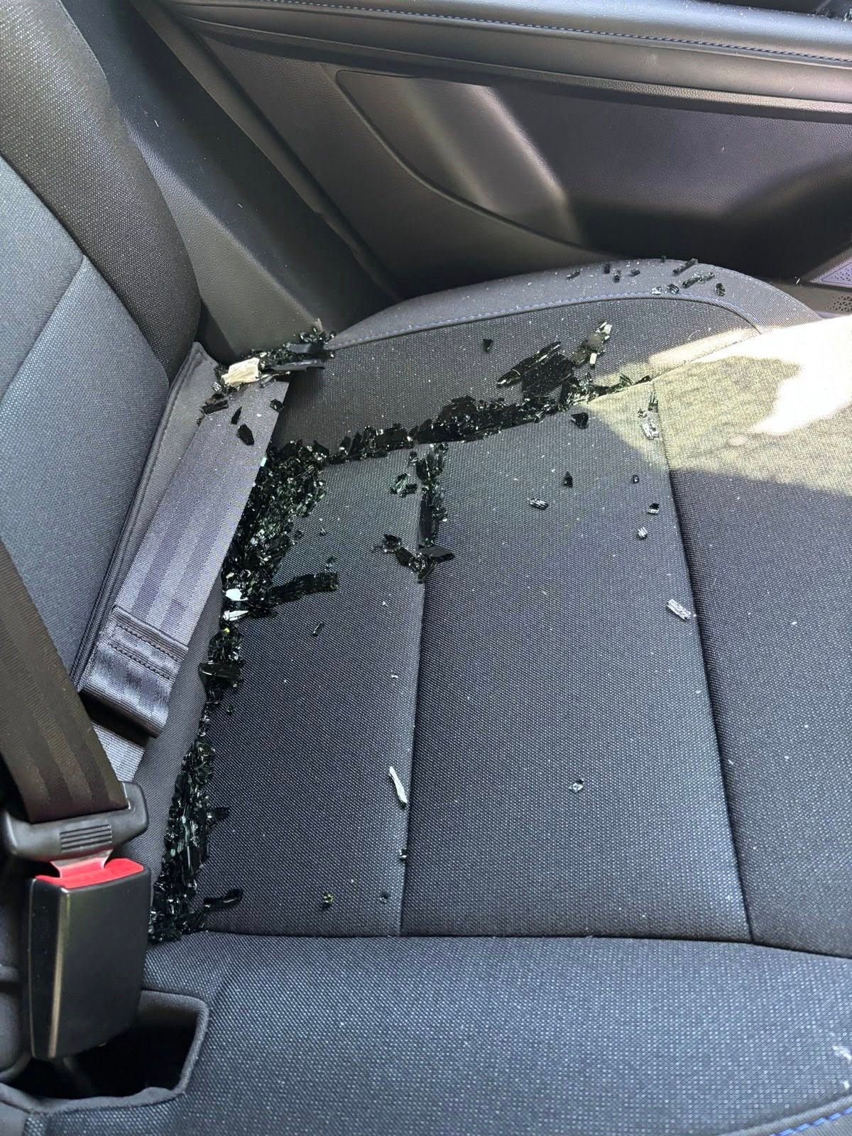 Riaditeľke Nadácie Zastavme korupciu Zuzane Petkovej poškodili auto. 