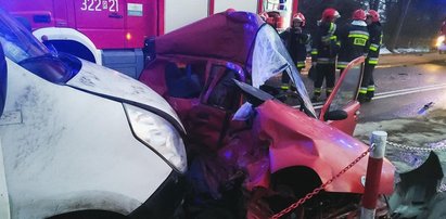 Tragedia pod Rzeszowem. Kierowca seicento nie miał szans