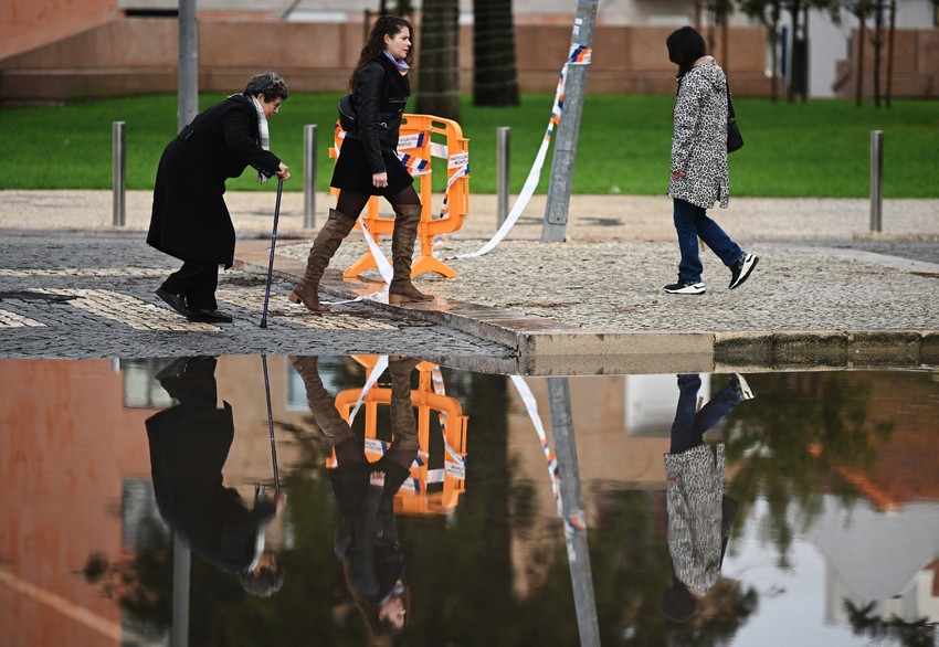 Više od 20.000 domaćinstava ostalo je bez električne energije nakon oluje