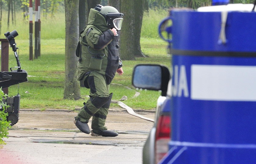 Bomba pod szkołą. Mąż chciał wysadzić...