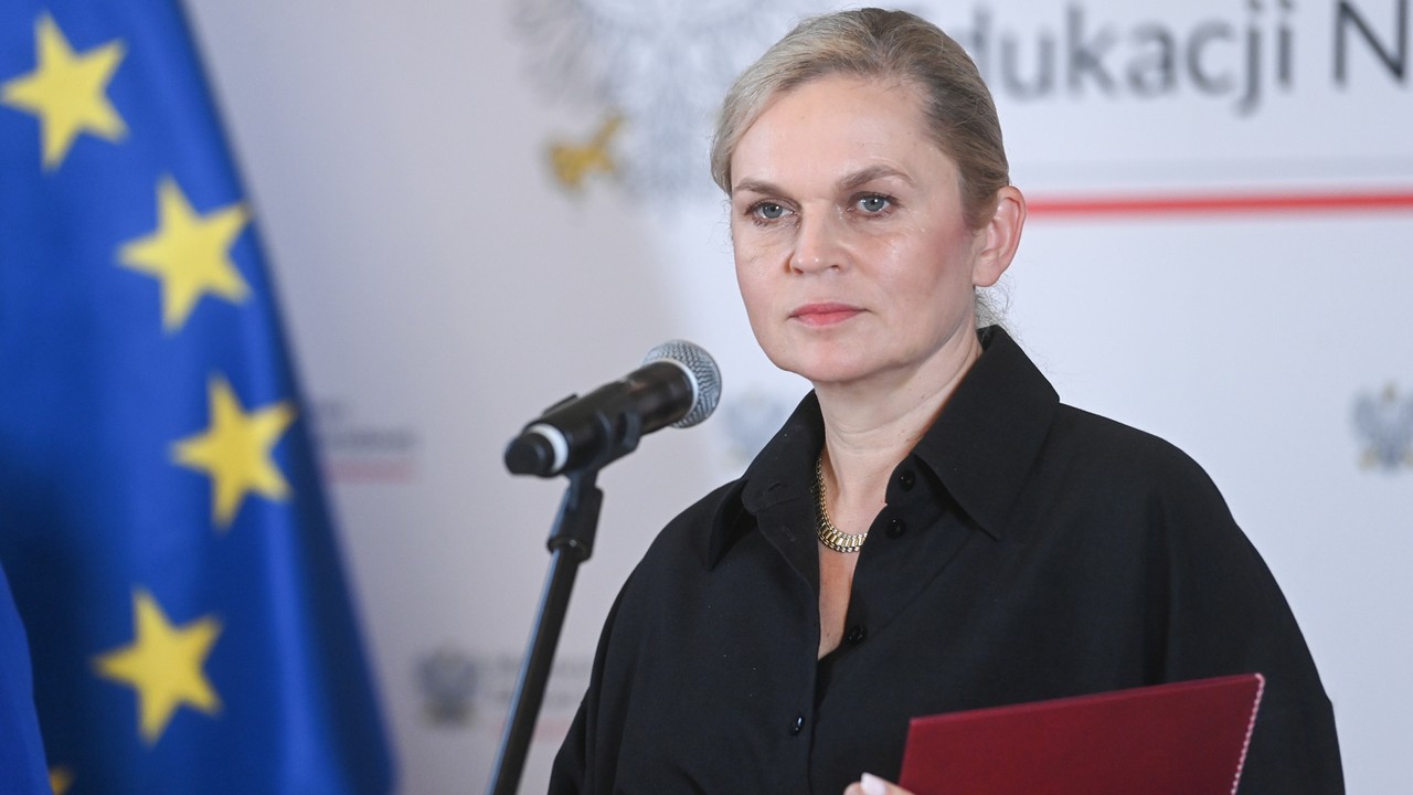 Barbara Nowacka odpowiada członkom TK. 