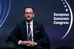 Minister Buda: Zdemolujemy Parlament Europejski