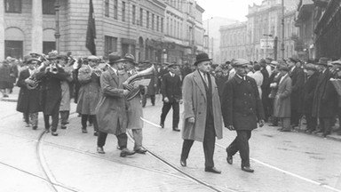 "Maszerowali ci, którzy się nie bali". Demonstracje pierwszomajowe w II RP