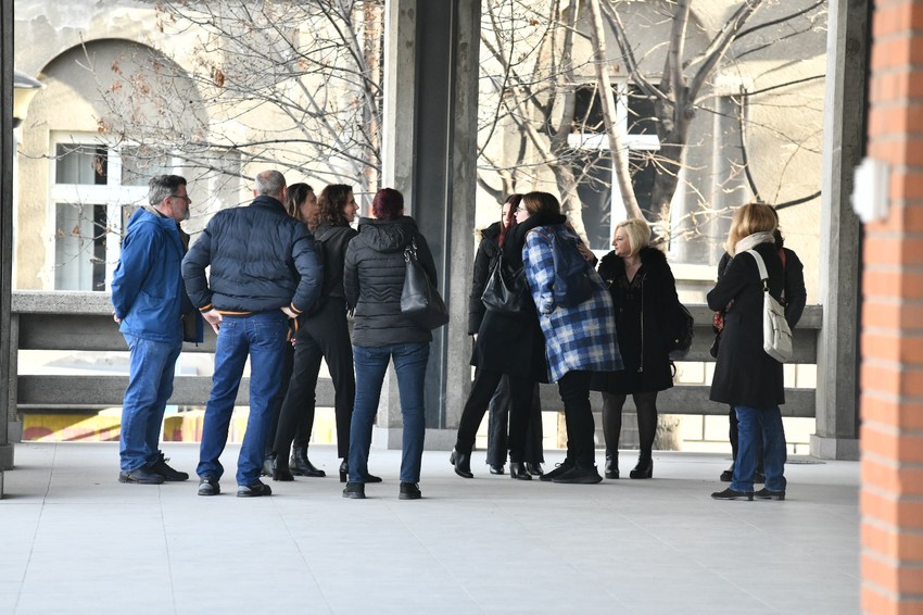 Porodice žrtava iz OŠ "Vladislav Ribnikar"