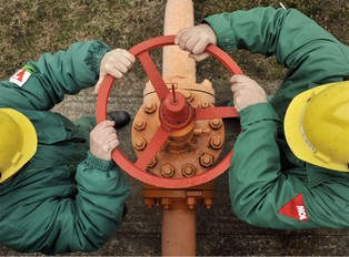 Węgry podpisały z Rosją 15-letnią umowę na dostawy gazu z pominięciem Ukrainy