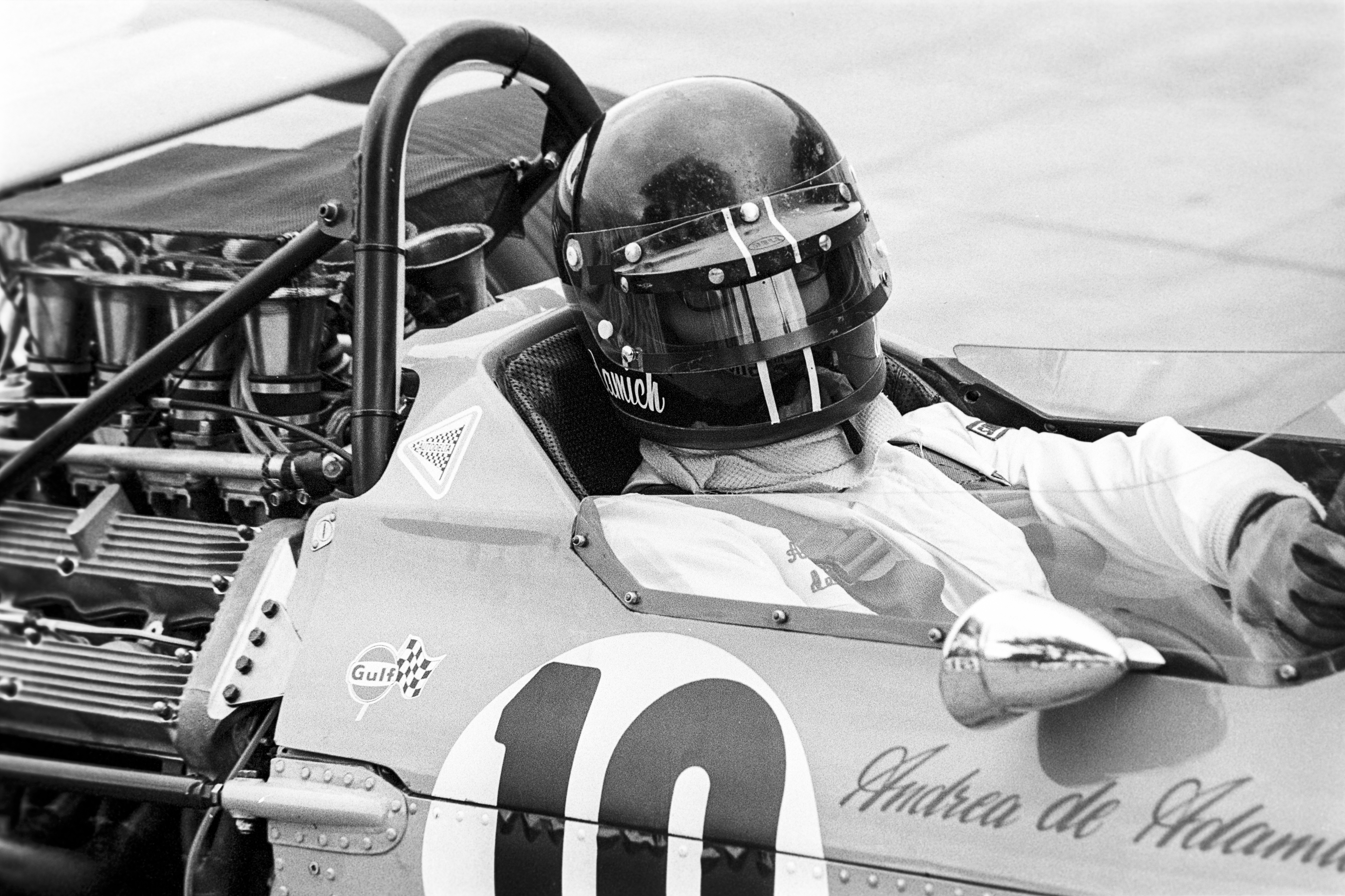 Morto Andrea De Adamich, leggenda F1 e voce storica di Mediaset