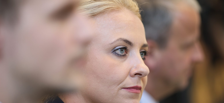 Była minister Katarzyna Sójka przyznała 320 tys. zł premii. Teraz to wytłumaczyła