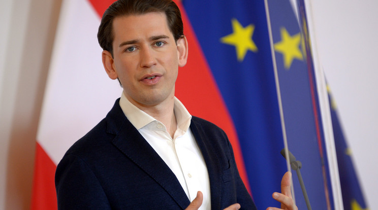 Sebastian Kurz osztrák kancellár sajtótájékoztatót tart a koronavírus-járvánnyal kapcsolatos intézkedésekről Bécsben 2020. május 4-én. / Fotó: MTI/AP/APA POOL/Herbert Pfarrhofer