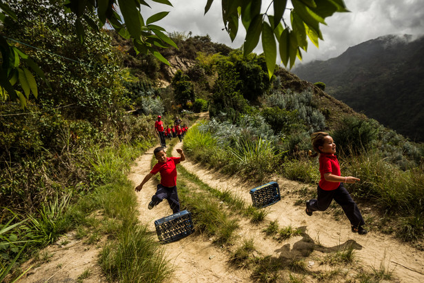 Culebrilla, Wenezuela. Lekcja wychowania fizycznego w jednej z miejscowych szkół podstawowych