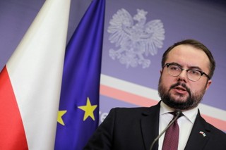 Jabłoński o pieniądzach z UE na pomoc uchodźcom: Zachęcamy KE do większej ambicji i elastyczności