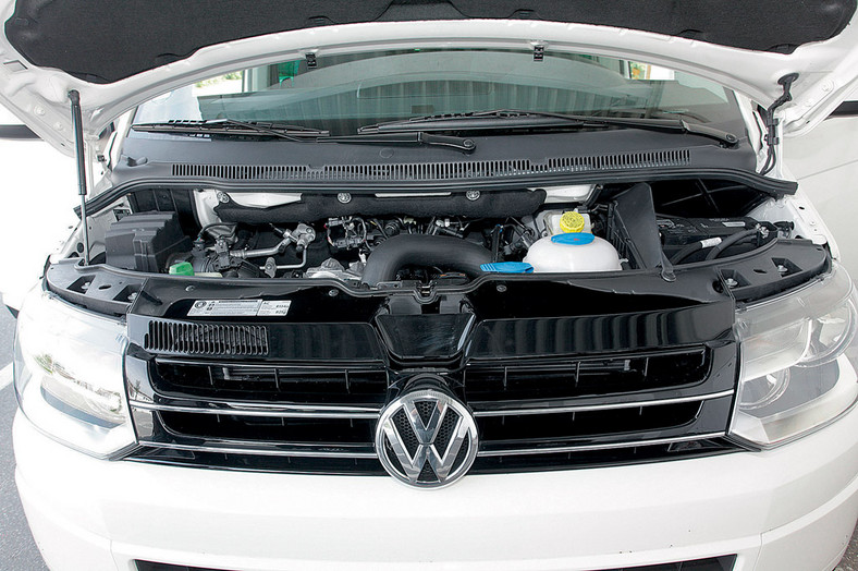 Mercedes Vito kontra Volkswagen Mutivan: mikrobusy z napędem 4x4