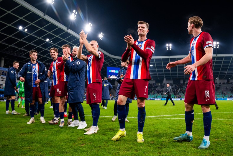 Norway celebrating victory over Slovenia