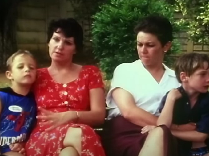 Neobična priča o zameni beba u porodilištu i nihov život u godinama koje će doći 