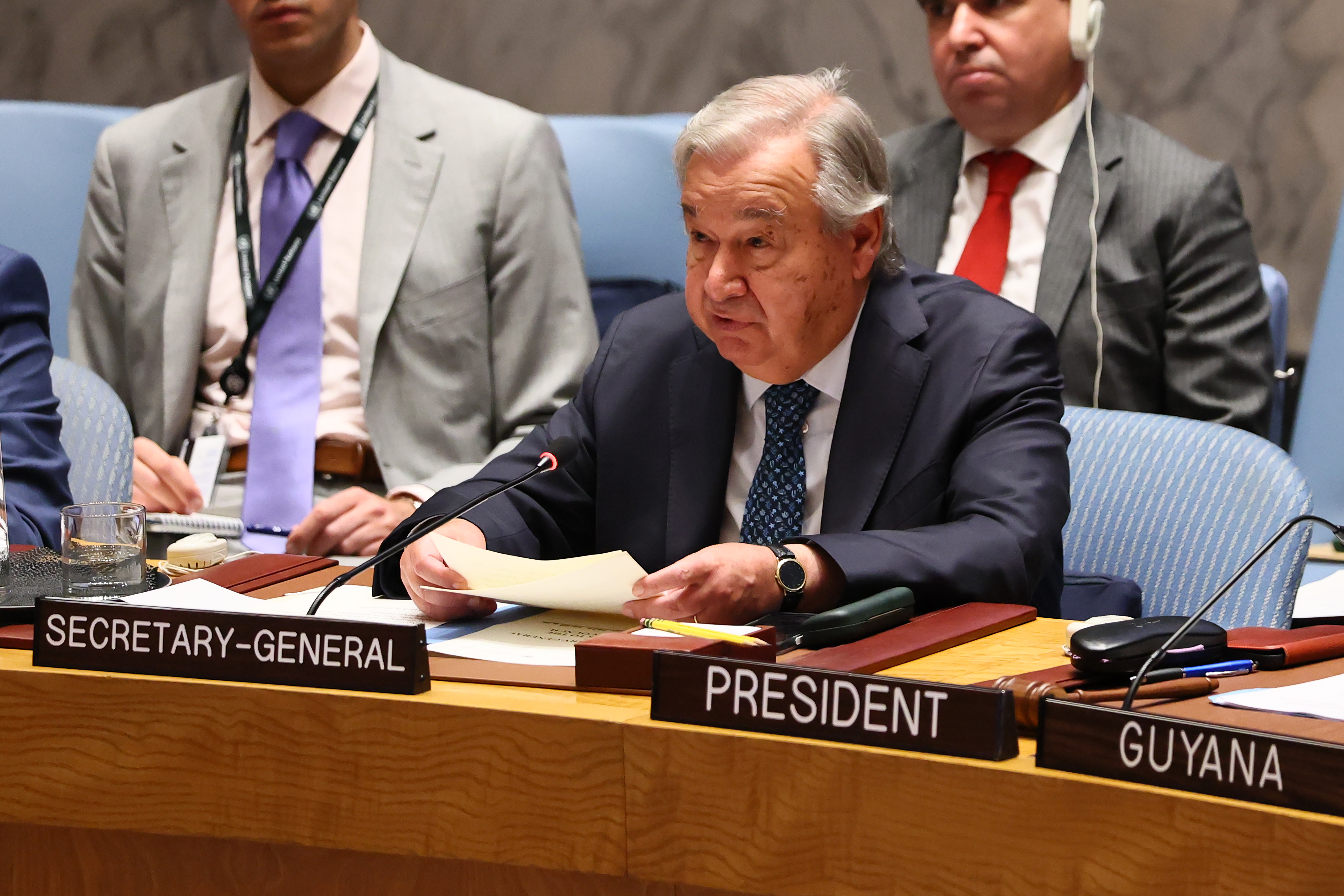 Газа: Гутерриш заявил, что гражданская жизнь терпит поражение