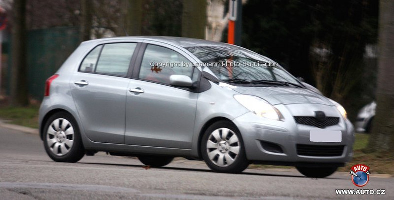 Zdjęcia szpiegowskie: Toyota Yaris po zmianach